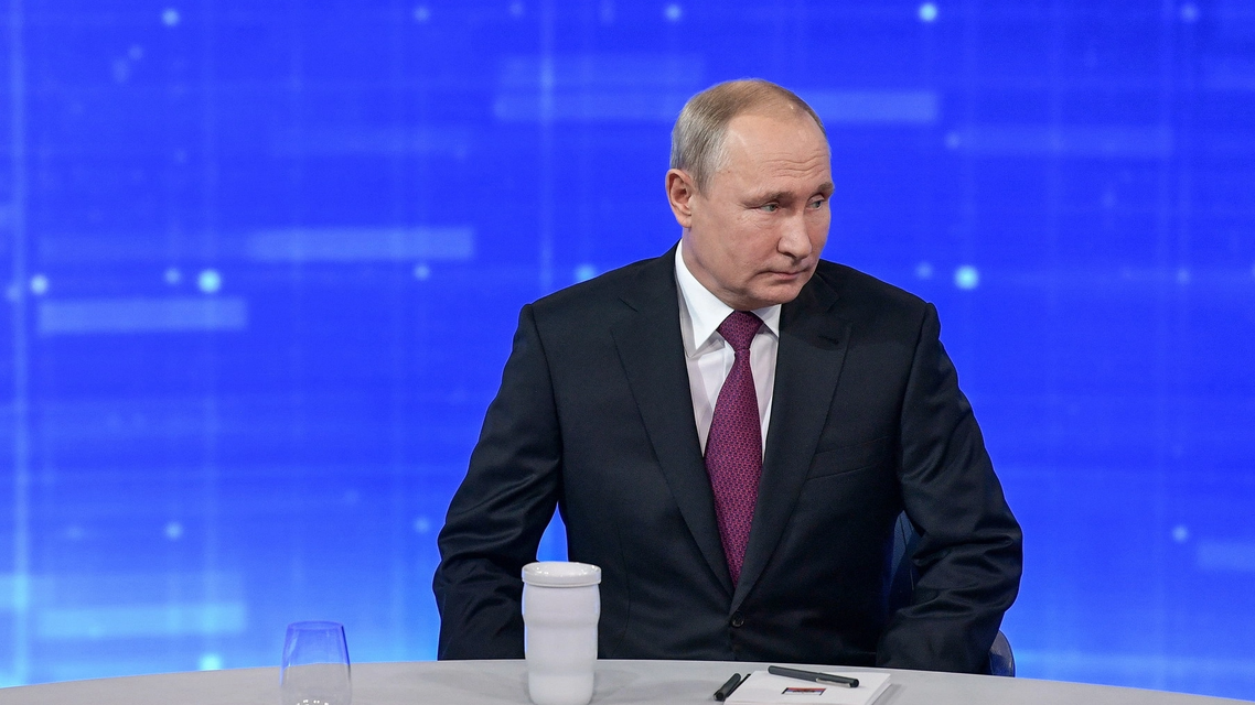 普京调侃自己工作时长