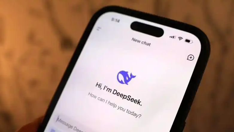 DeepSeek回应“乱回”漏洞