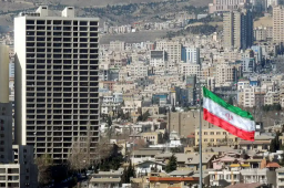   2400多万伊朗人志愿为国献身 缩略图