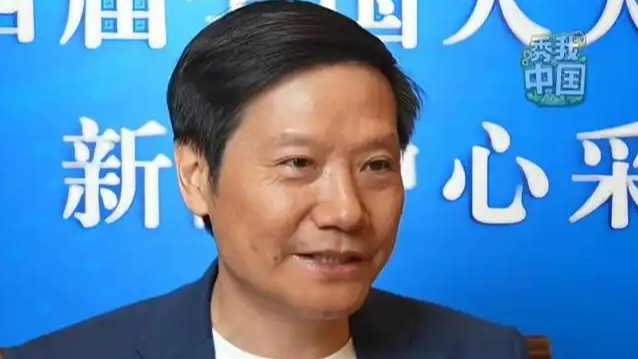 雷军：小米机器人在拧螺丝了