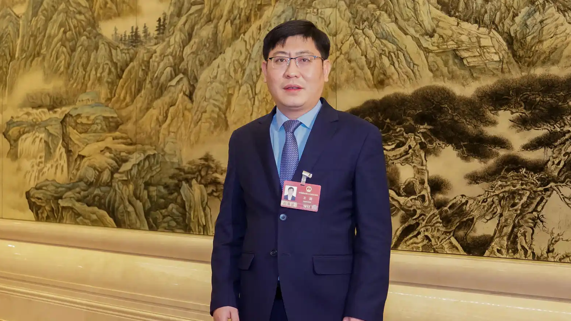 代表称希望立法禁止为未成年人文身