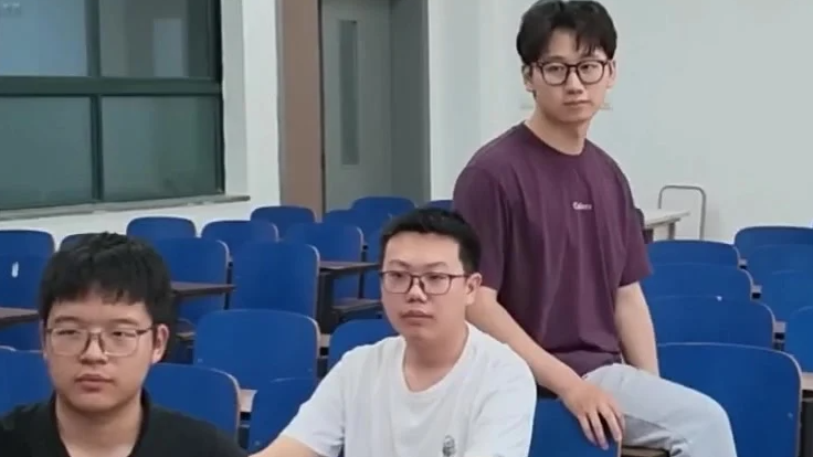  湖南学霸宿舍3人直博1人硕博连读