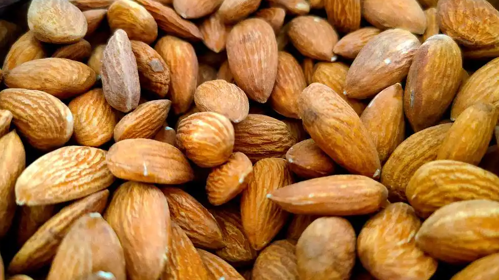 以为能吃其实可能“有毒”的7种食物