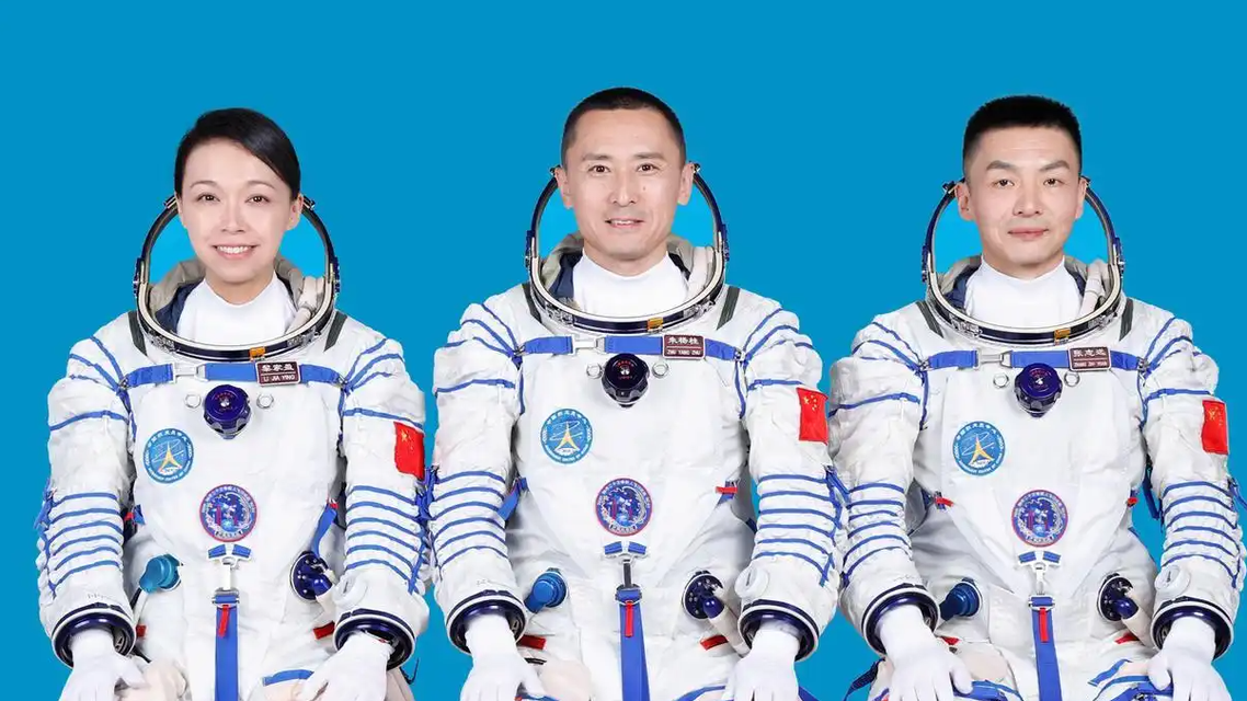 朱杨柱、张志远、黎家盈领命出征