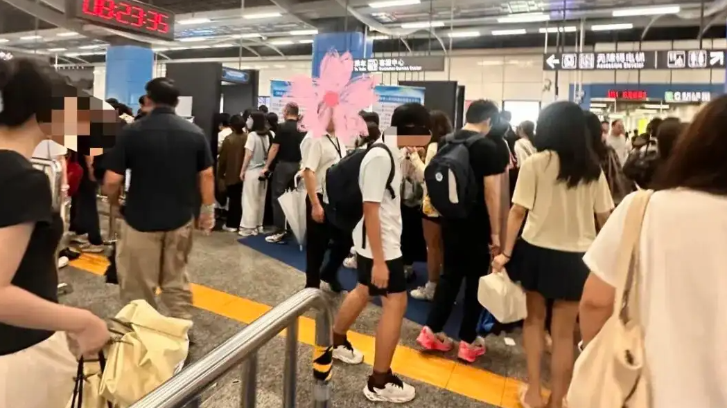  深圳地铁安检调整首日引争议