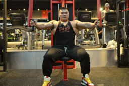   健美冠军王昆去世 曾获职业赛8连冠 缩略图