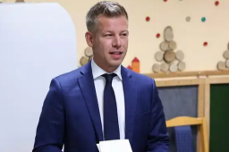   匈牙利总理用“三个最”描述中国 缩略图