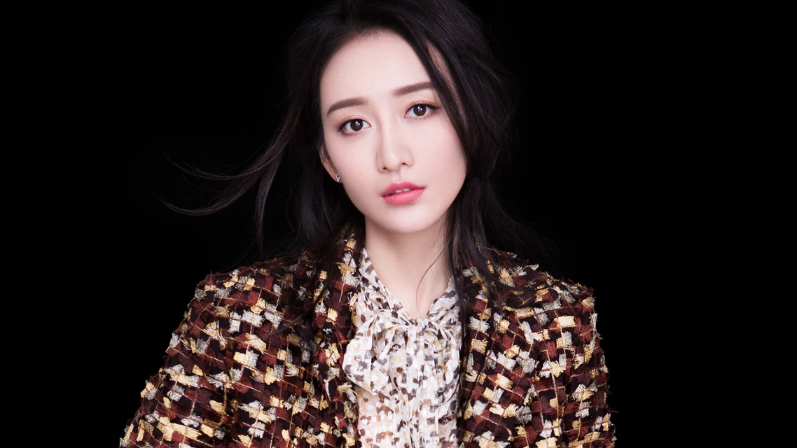 演员王鸥：我目前独自养育一个孩子