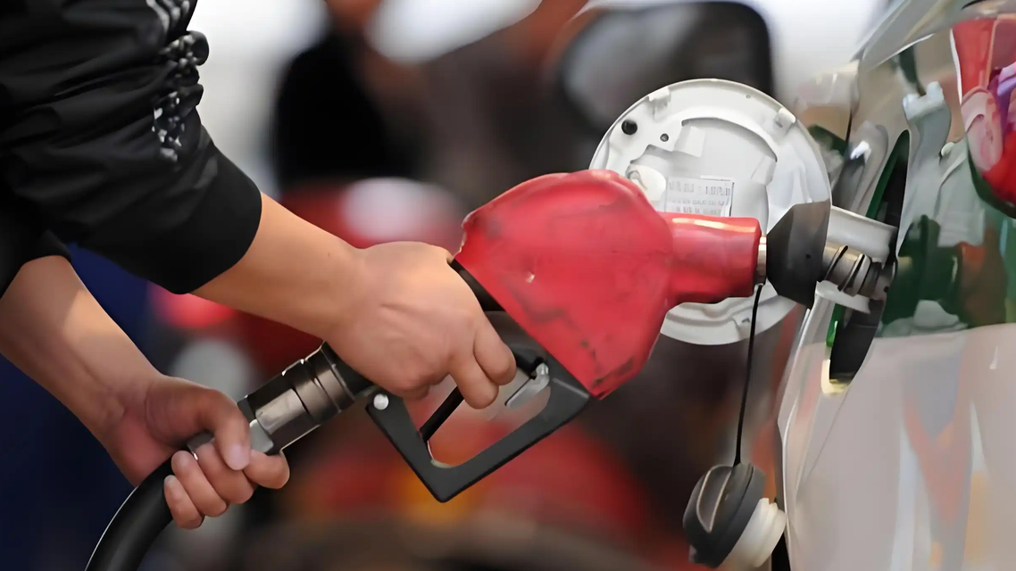 月底加一箱油或多花超100元