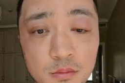   尼格买提晒照片：别染发 缩略图