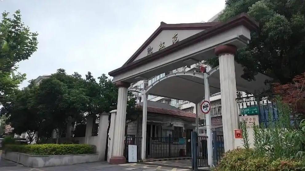 租客入住后头晕嗓子痛 一测甲醛超7倍