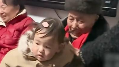 相差108岁的2个“龙宝宝”同框了