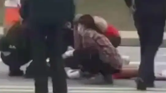 马拉松选手晕倒 教体局：已送医抢救