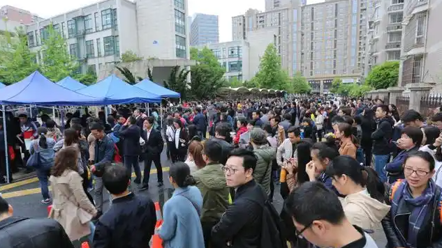  江苏一小学要求家长提供工资流水