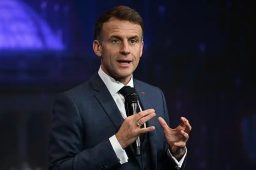   法国总统马克龙访问四川大学 缩略图