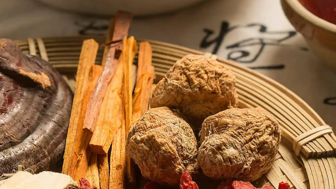  蟑螂煮水治胀气？潮汕中医博士答疑
