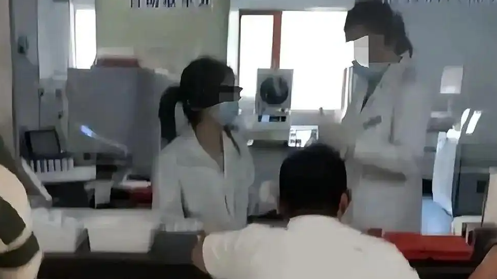 乘龙员工怼理想：拉低全国人智商