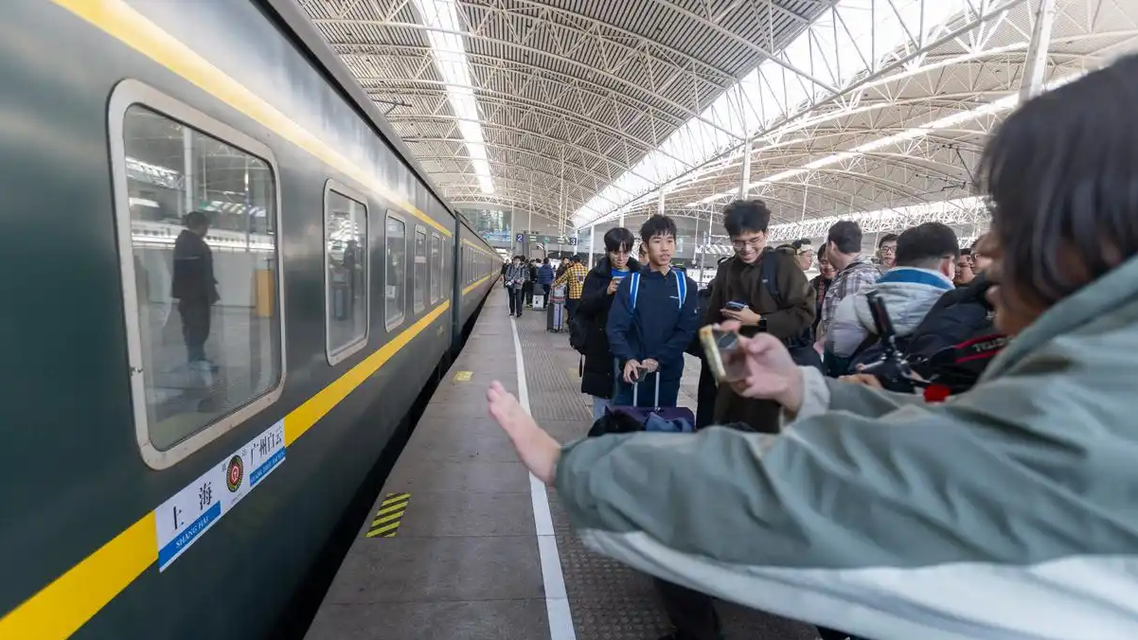 Z99/100次列车正式退出历史舞台