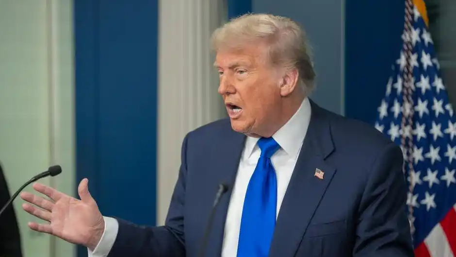 美国为何盯上格陵兰岛？特朗普强硬发声引关注