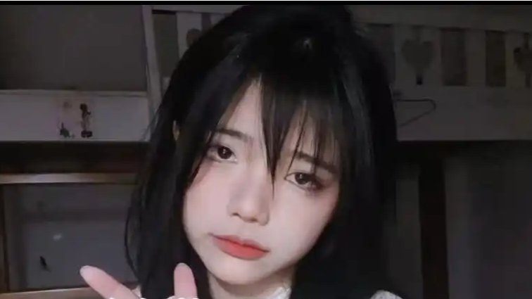  抗癌女網(wǎng)紅“小花”去世 年僅20歲