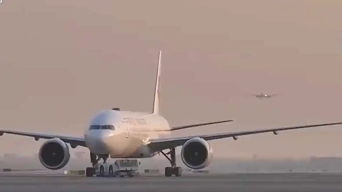  出国探亲被反华组织骗了数万元