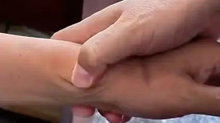 考场上紧张试试按这3个穴位