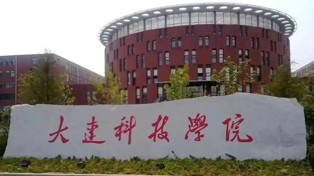卫健局回应水果刀插入3岁女童颅脑