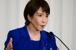   高市早苗被日本议员当众贴脸开大 缩略图