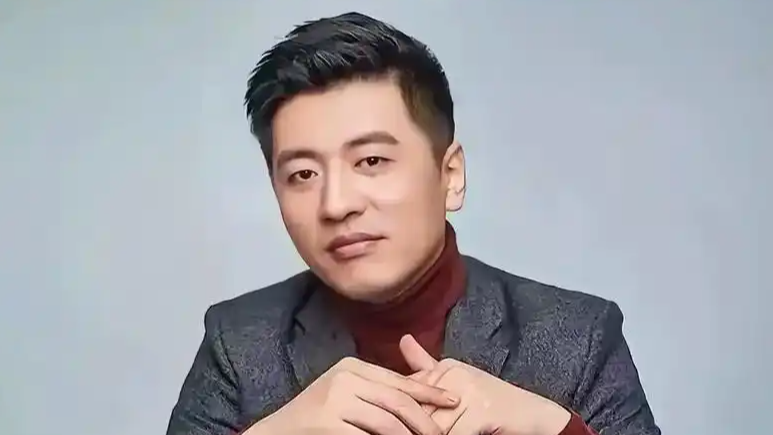  张雪峰谈学历贬值后读书还有用吗