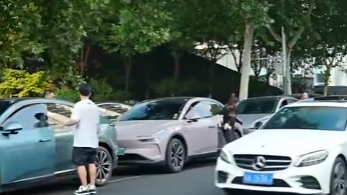  南京比赛忙坏了安徽球迷