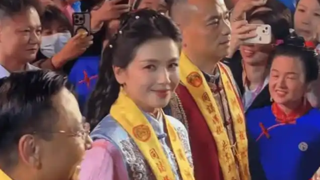 刘涛参加妈祖诞辰1066周年活动
