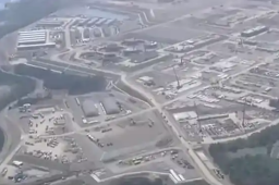   日本被曝昼夜赶建军事基地 缩略图