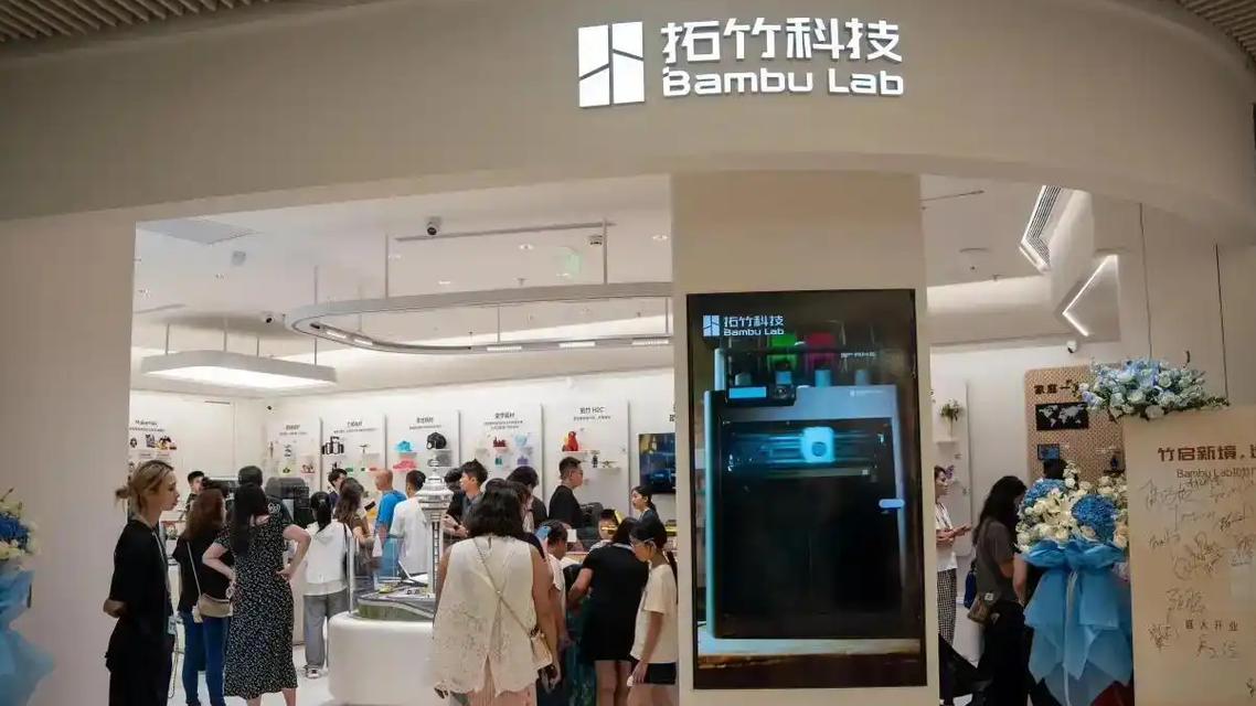 硬科技开始拯救商场了