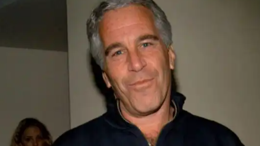 爱泼斯坦死亡时段监控画面首次曝光