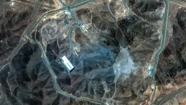  卫星图：福尔道核设施出现6个新坑