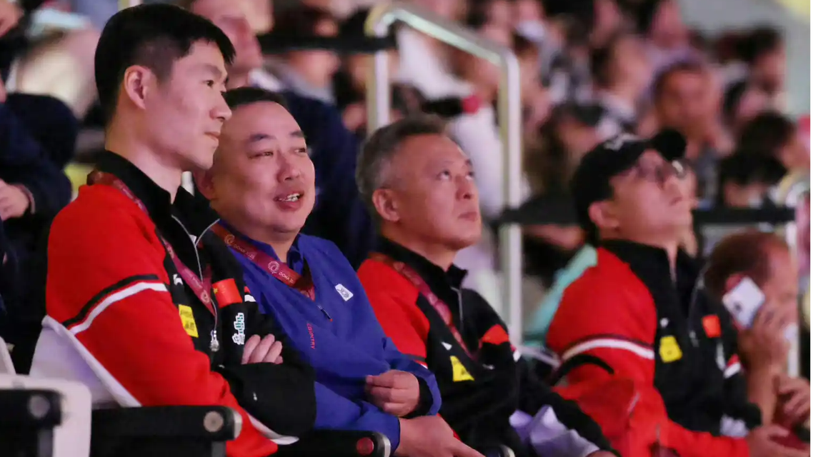 刘国梁王励勤久违同框观赛