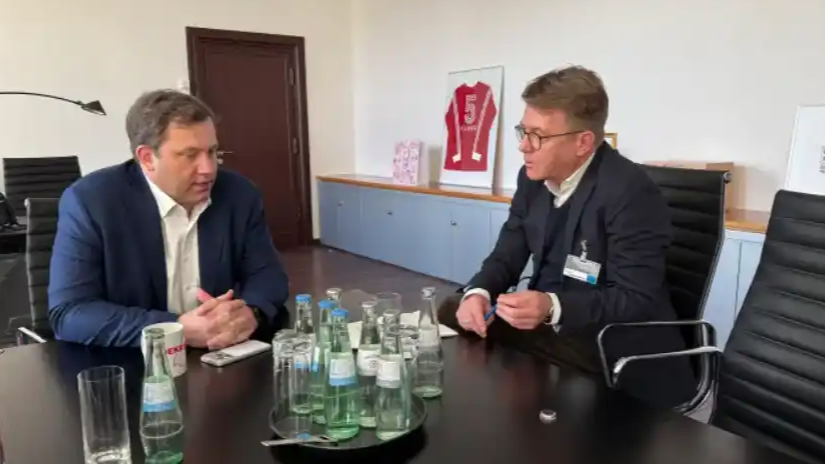 德国财长“恼火”背后：200辆中国电动巴士，为何刺痛了欧洲工业的神经？