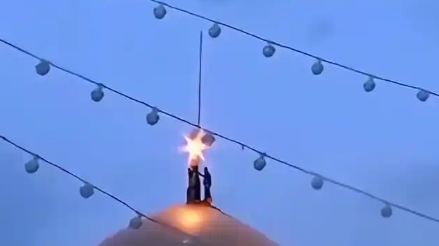 伊朗升起黑色哀悼旗