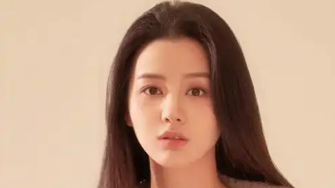 “美強(qiáng)慘專業(yè)戶”張楚萱百度首播