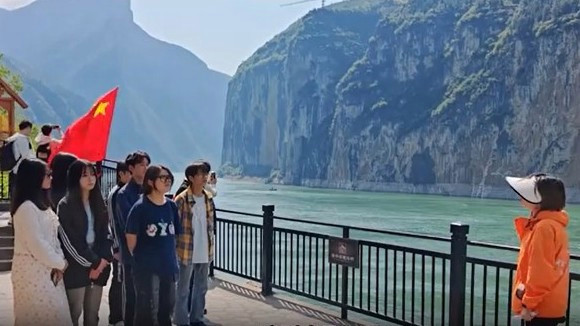  10元人民币背面图案原来是这里