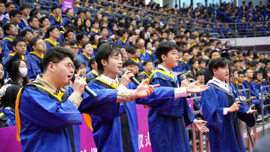 多所高校宣布停招学硕