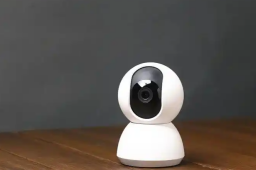   天津一医院多名女护士换衣时被偷拍 缩略图