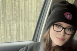   英国19岁少女被养了7年的猎犬咬死 缩略图