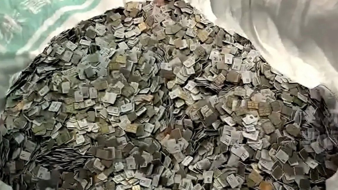警方打掉一电诈团伙 查获45公斤SIM卡