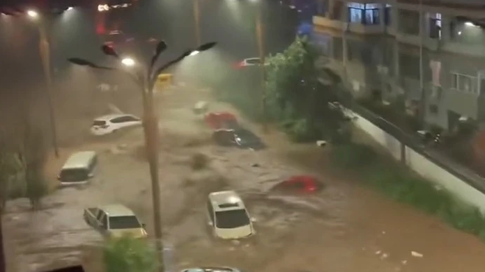 河北宽城多个小区被淹 当地回应