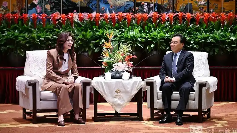 信长星会见中国国民党主席郑丽文