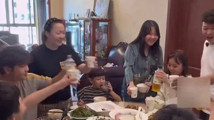 无座与二等座同价被质疑 12306回应
