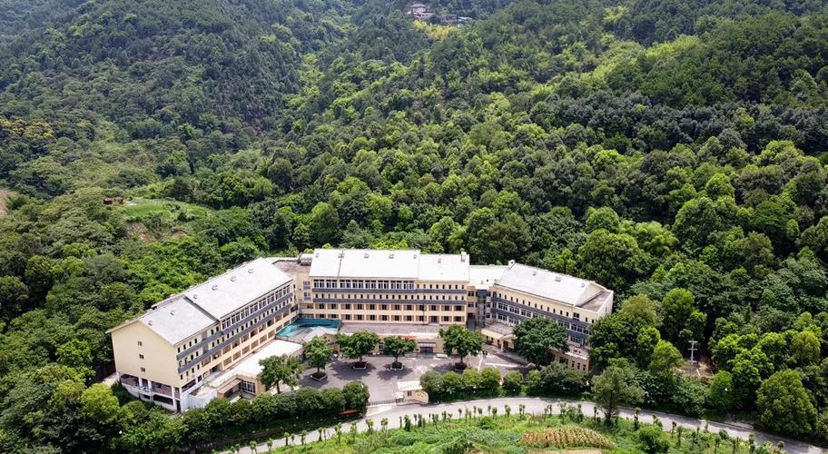 多地小学改为养老院