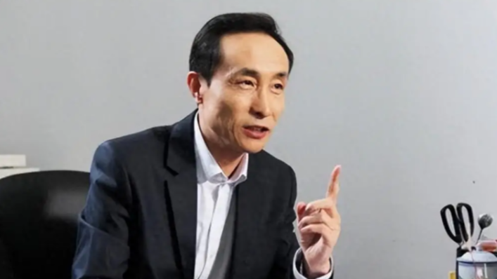 巩汉林出演短剧