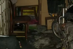   小区臭气熏天 记者现场“yue”不停 缩略图